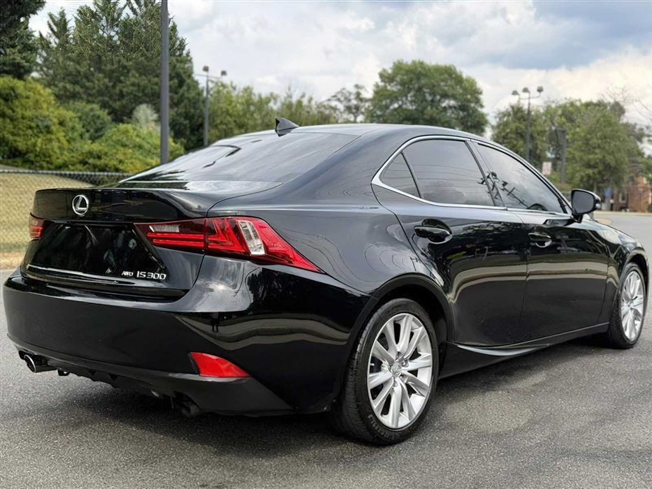 Lexus IS 300      2016
