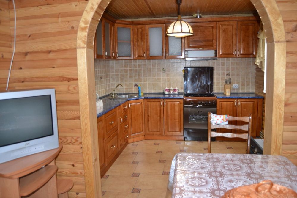 Оренда гостьового будиночка та котеджу біля Лаври Подобово