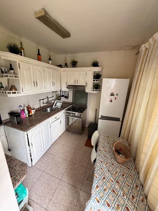 Alugo Casa pronta a habitar