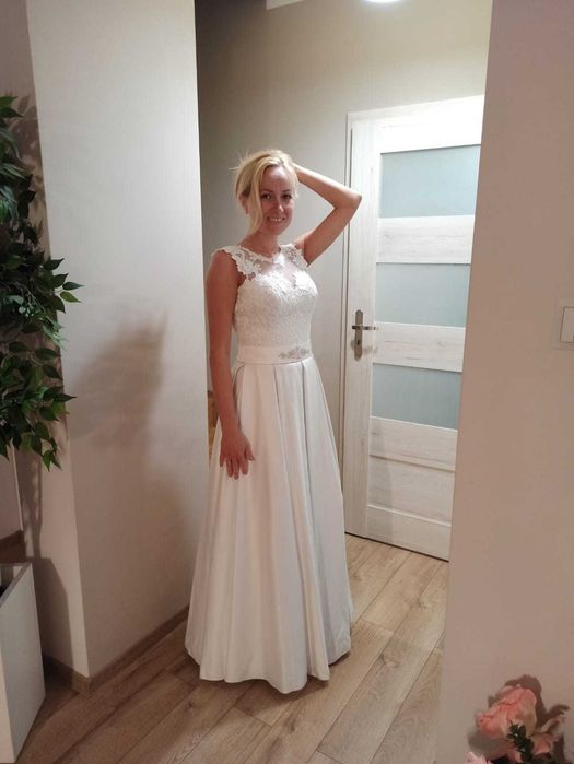 Suknia ślubna r.36-38 dla wysokiej dziewczyny