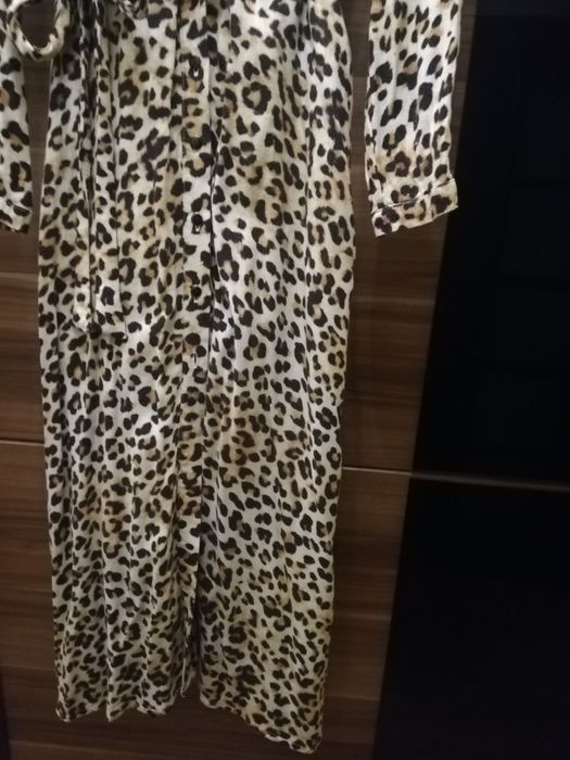 Sukienka panterka midi