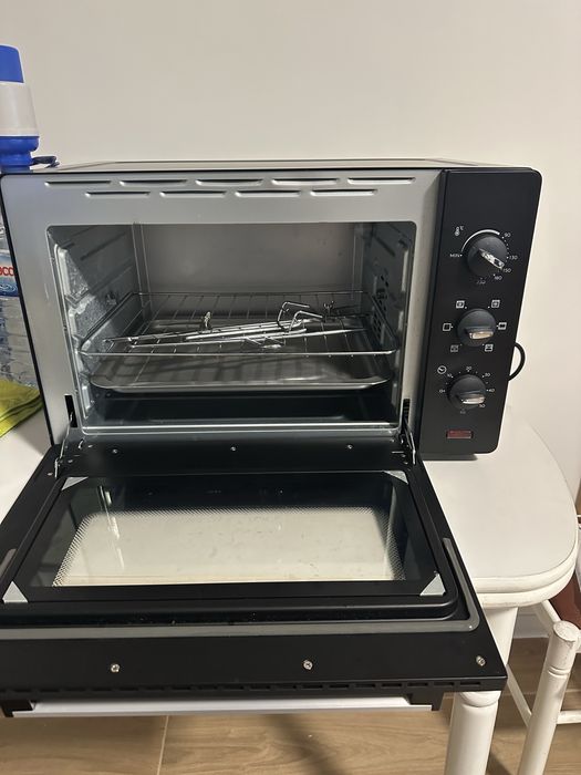 Forno eletrico, semi novo, foi usado 3 vezes, vendo porque nao uso