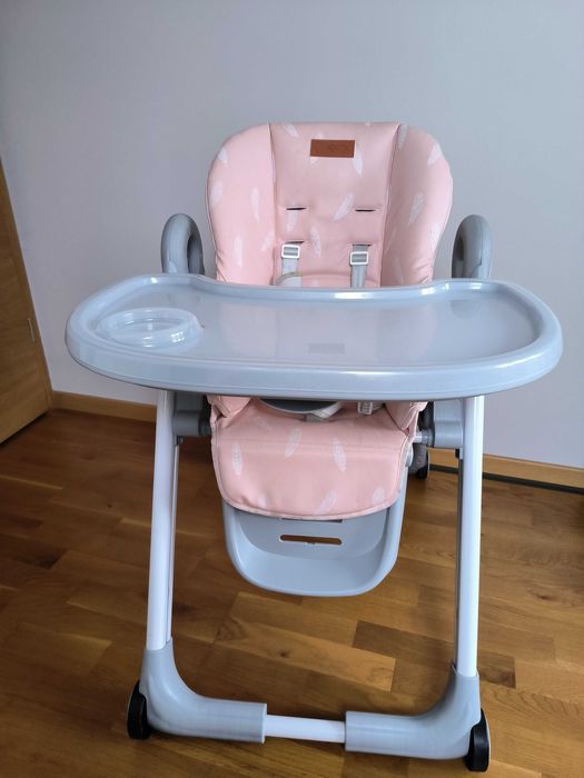 Krzesełko do karmienia z regulacją wysokości