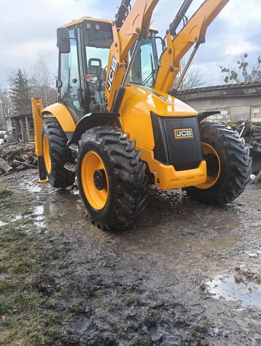 Usługi koparko-ładowarką