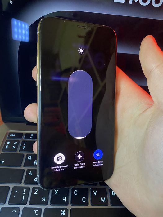 iPhone 11 pro 64 100%