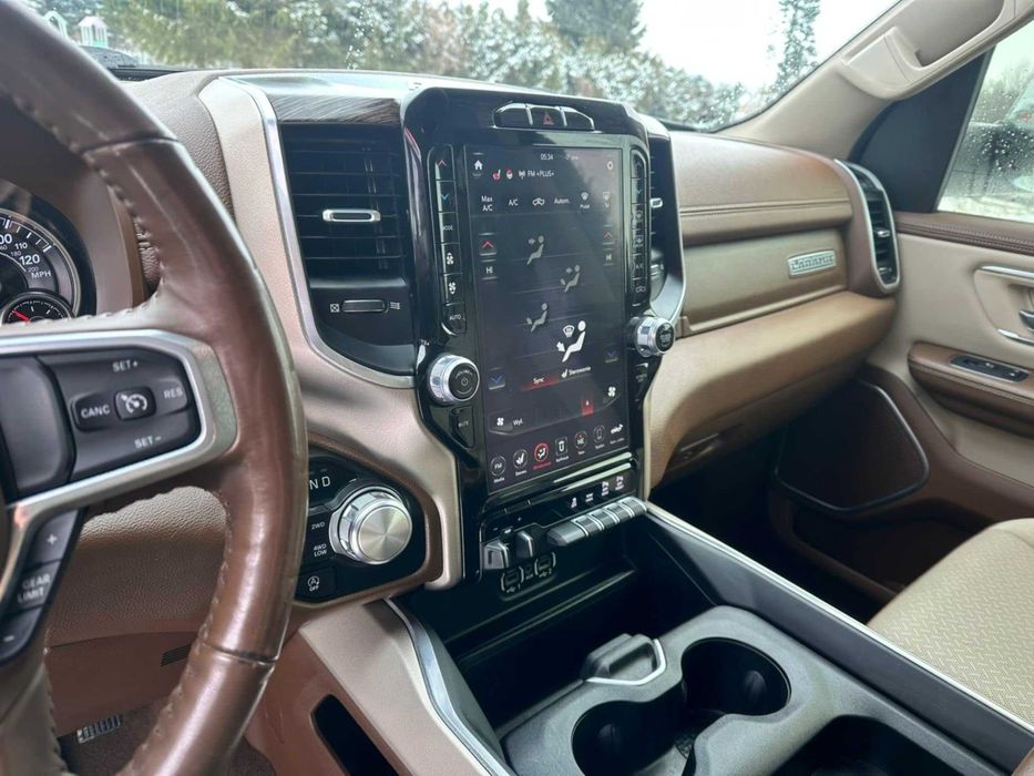 Dodge Ram Laramie 2020 5.7 V8 Hemi