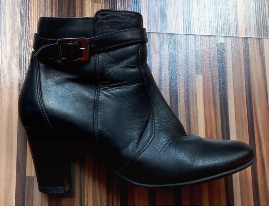 Buty Wojas botki na obcasie