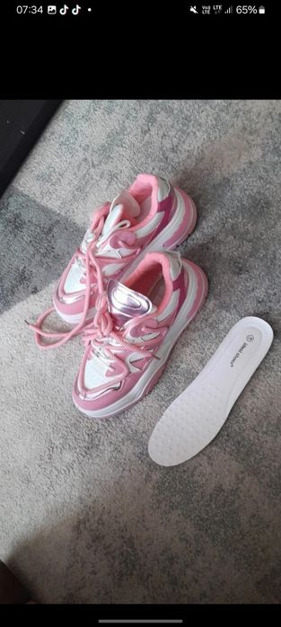 adidasy nowe różowo białe