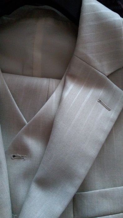 Garnitur męski jasny