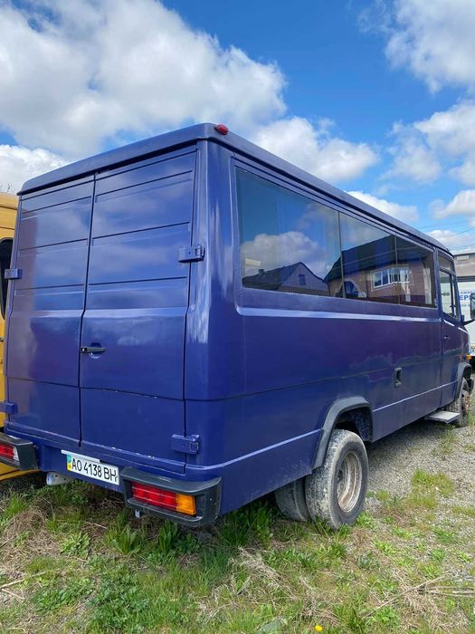 Mercedes-Benz 709D (Rex)