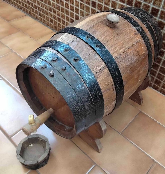 Pipos Em Madeira