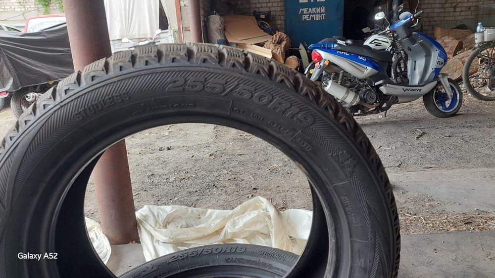 Продам комплект, разноширокой спорт резины linglong