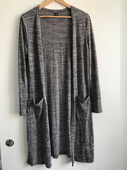 Dlugi szary kardigan
