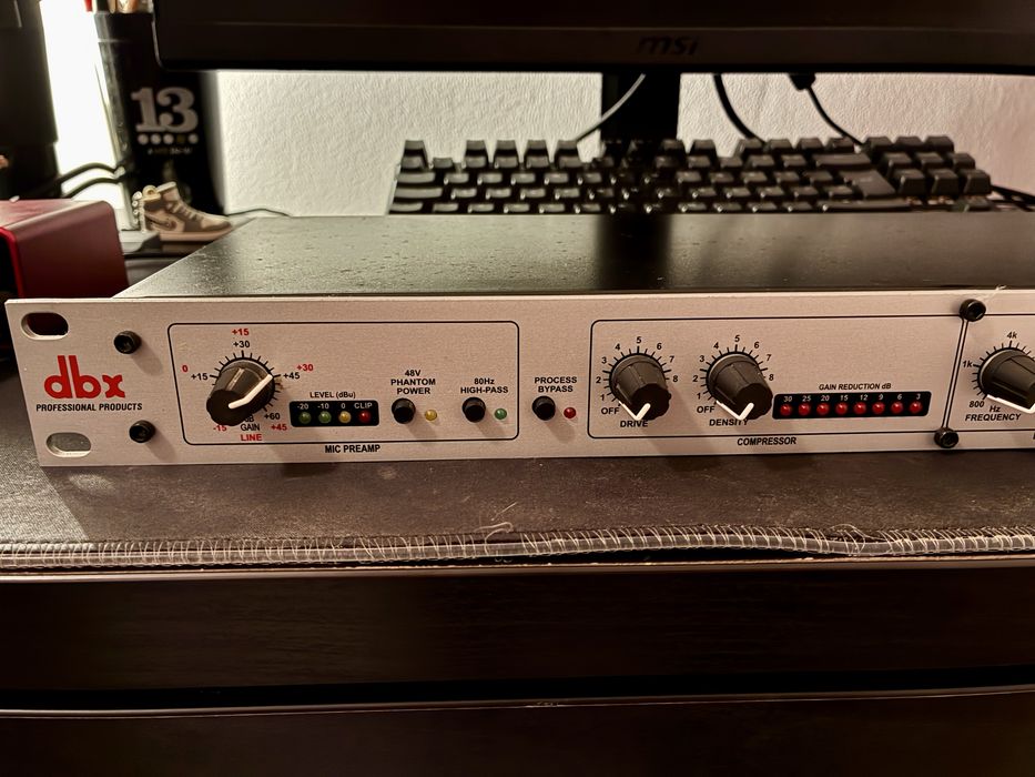 DBX 286 S - Pré amplificador