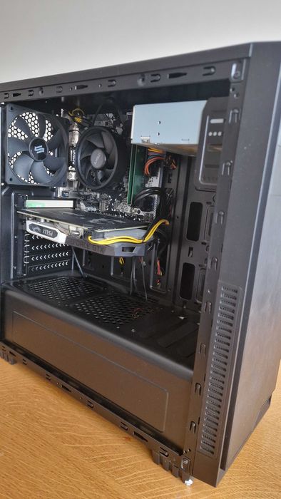 Komputer Gamingowy Ryzen 5 3500/ GTX 1660 OC 6GB / 16 GB RAM / WIN 11