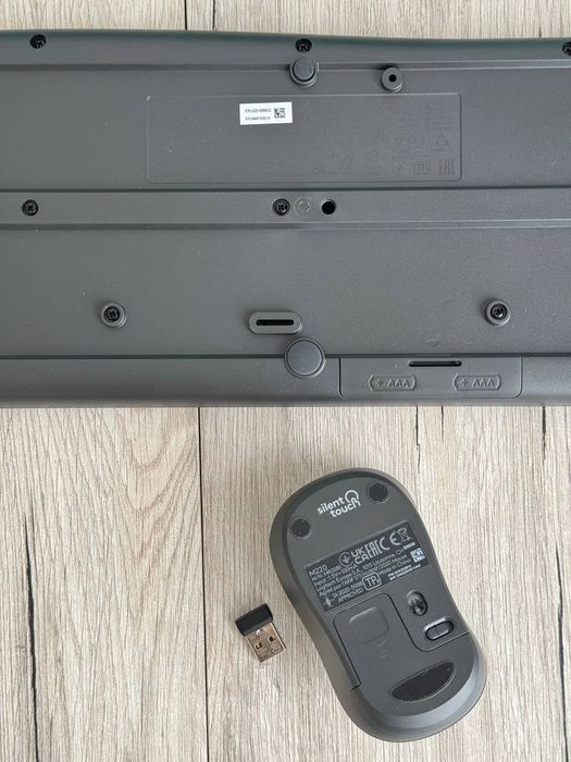 Комплект (клавіатура, миша) Logitech MK295 Wireless Combo Black NL