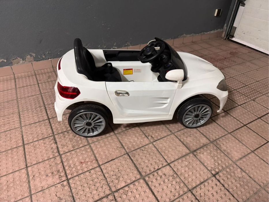 Carro criança pouco uso