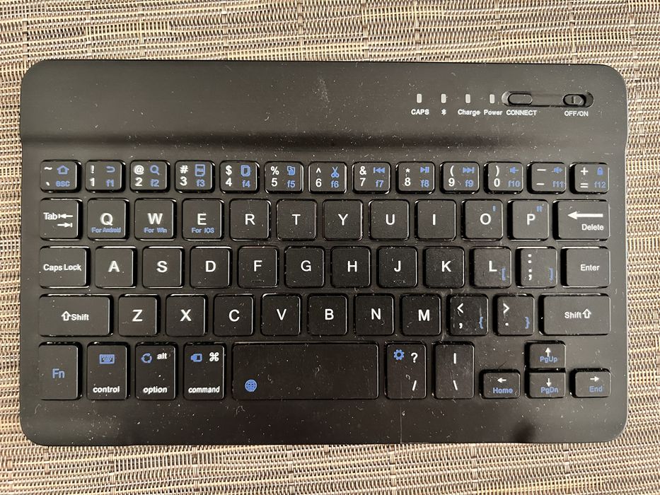 Бездротова Bluetooth клавіатура EMTRA, чорна