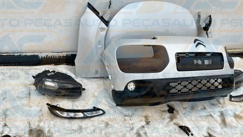 Citroen C4 CACTUS PEARL  Frente Completa 2 0 1 4 - 2 0 2 1