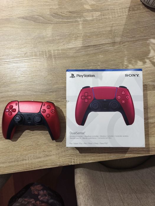 Comando PS5 Volcanic Red
