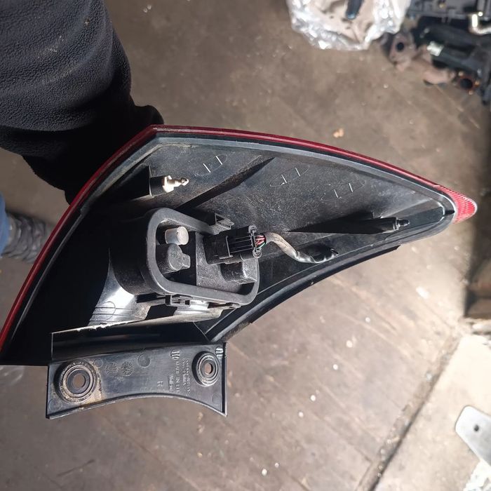 lampa tylna prawa nissan qashqai j10