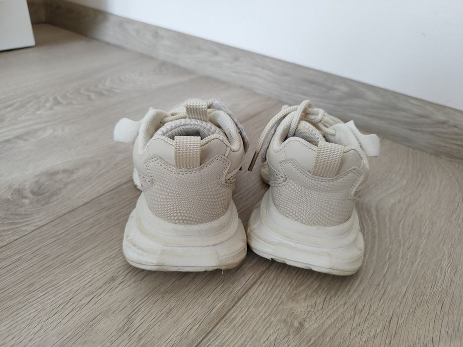 Кросівки для дівчинки