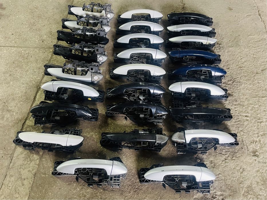 Ручки дверей Пасат Б6 різних кольорів дверна ручка водія passat B6 all