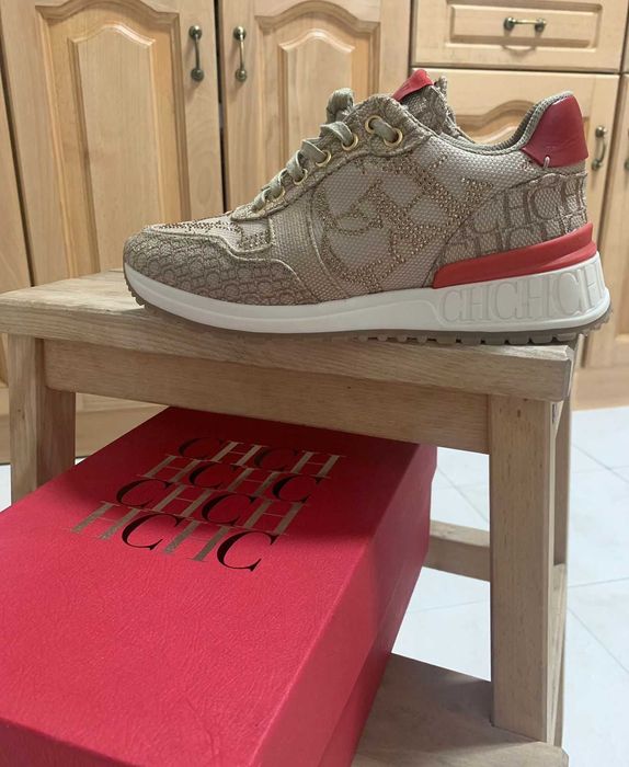 Ténis Carolina Herrera (37)