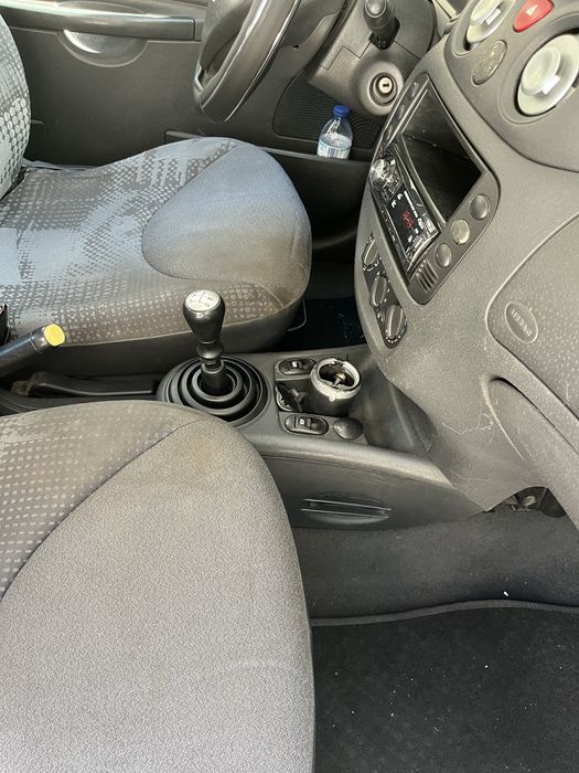Carro C2 2003 gasolina