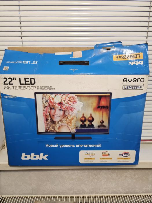 Телеізор bbk evero LED 22 з приставкою Android  б/у