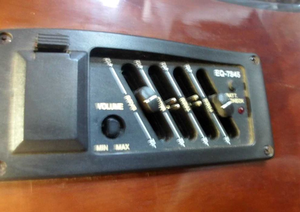 guitara electra accoustica