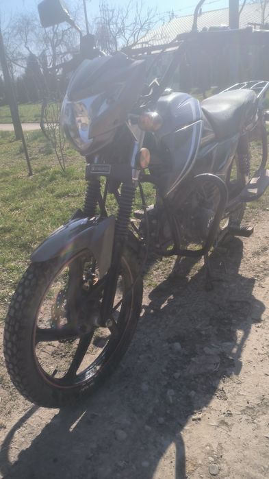 Продам мотоцикл спарк 125
