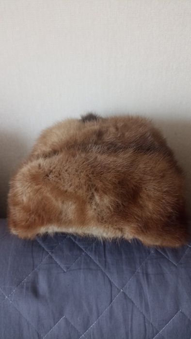 Хутряні шапки 3 шт