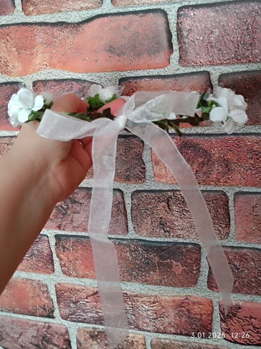 Wianuszek białe kwiaty komunia Boże Ciało