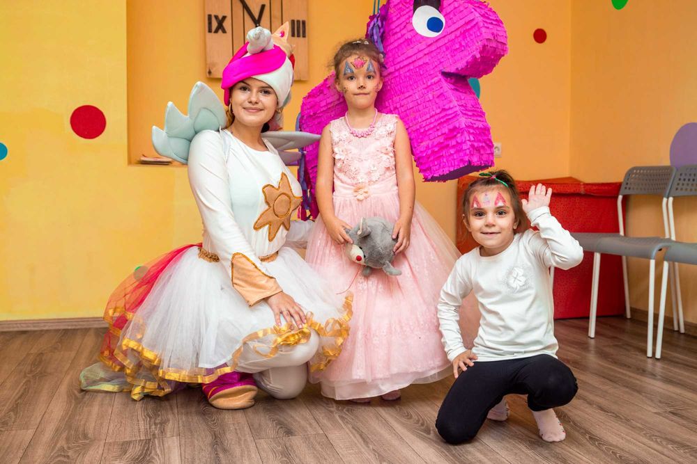 Аніматори, дитячі свята, День народження, піньята, фотограф, шоу