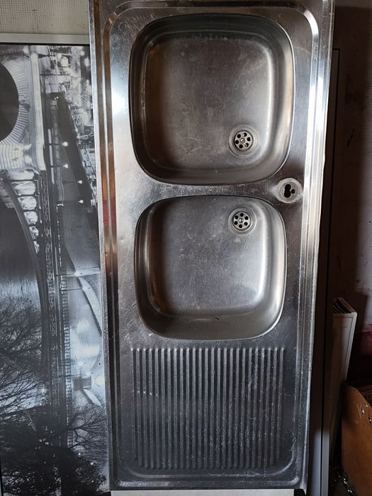 Zlewozmywak z ociekaczem