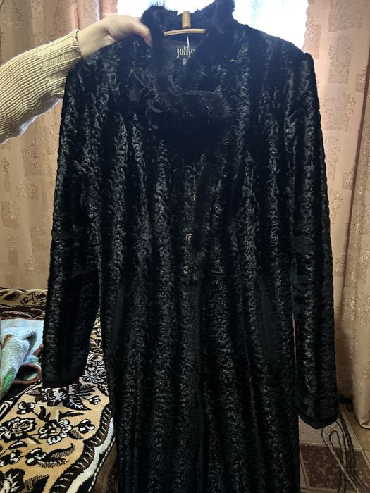 Жіноче пальто у доброму стані
