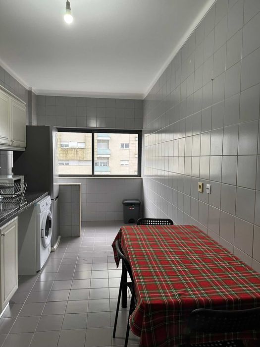 Quarto para arrendar