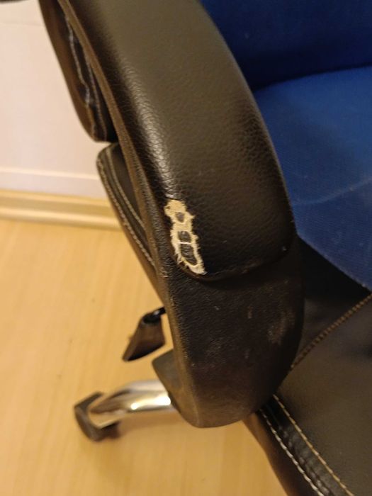 Krzesło biurowe regulowane