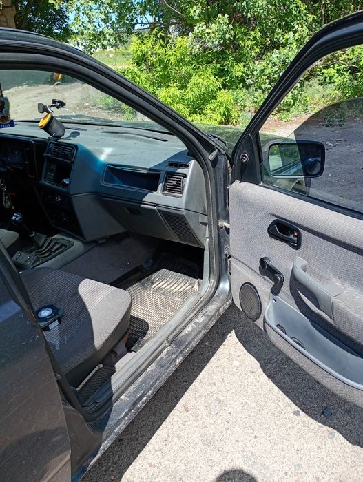 ОБМЕН-ПРОДАЖА .Ford sierra 2.0 онс, інжектор газ бензин