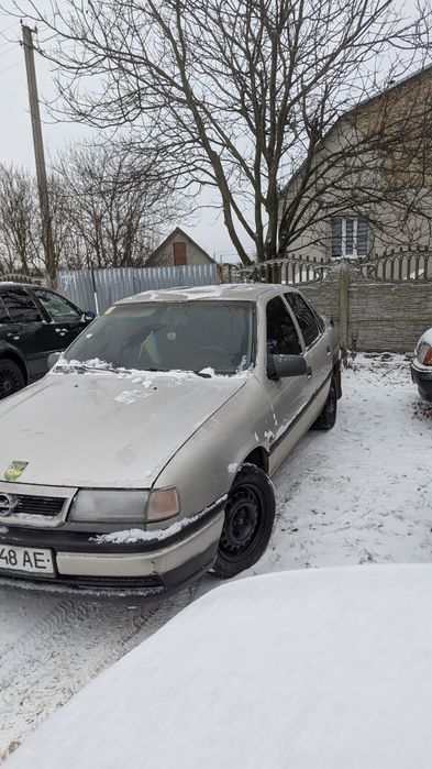 Продам Опель Вектра А мотор с16нз газ бензин все працює з переоформлен