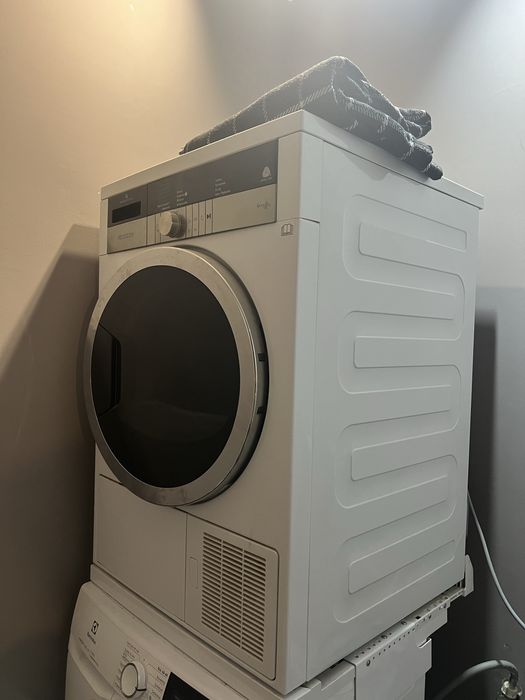 Suszarka Grundig 8kg A+++ pompa ciepła sprawna