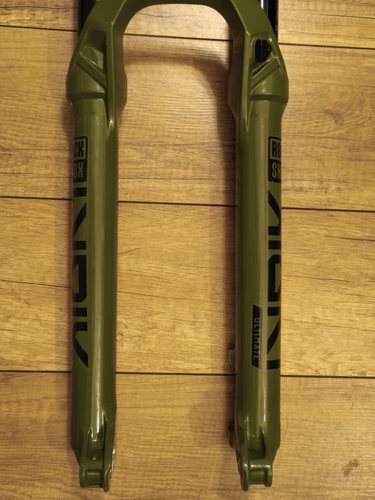 Dolne golenie Rock Shox Lyrik Ultimate 29er 160mm