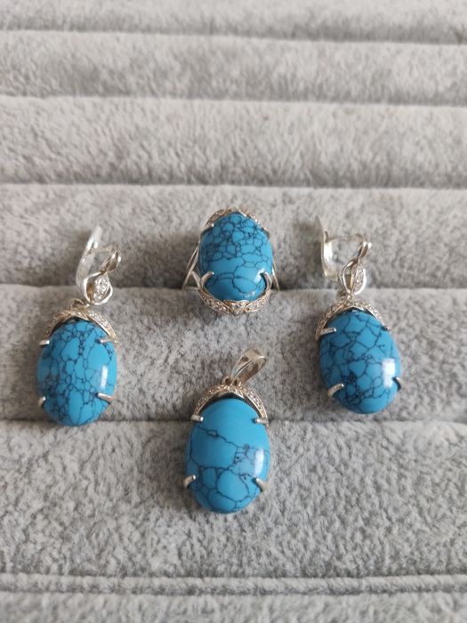 Серебряные украшения с натуральным камнем