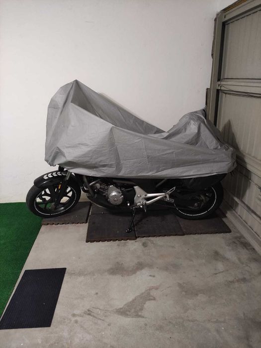 Garagem fechada 25m2 - Areosa, Viana do Castelo