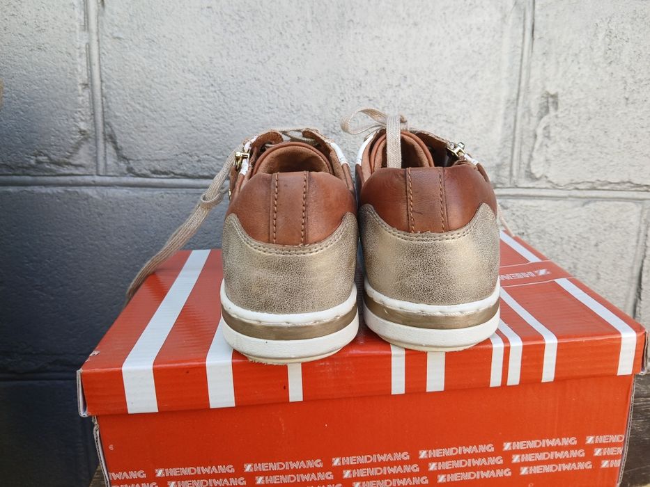 Кроссовки кеды кожа 39 рр