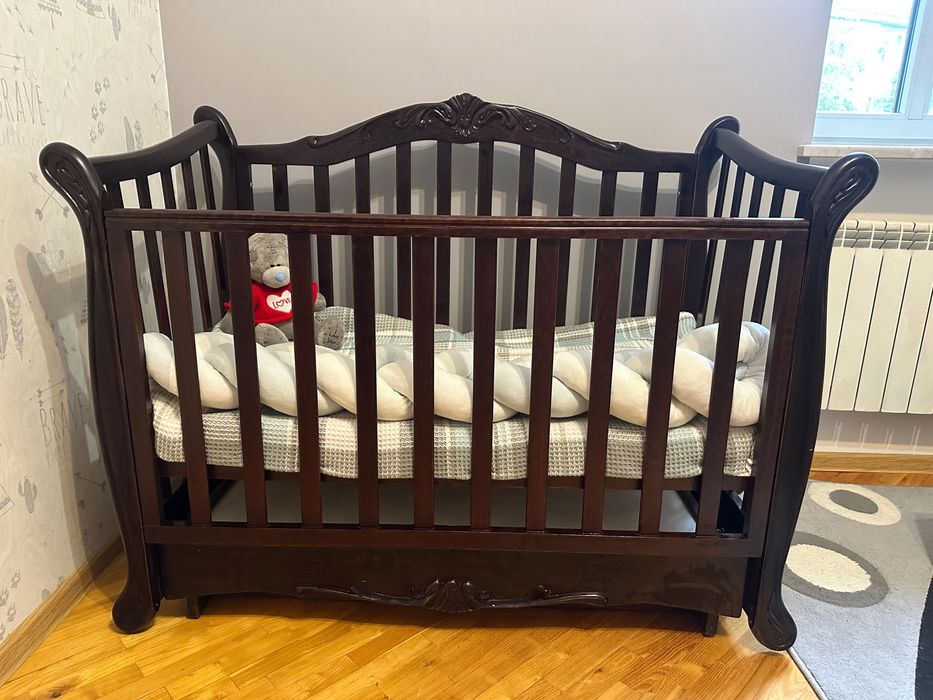 Дитяче ліжечко дубове з шухлядою