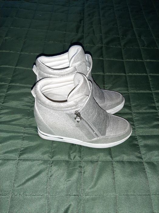 Молодёжные ботинки