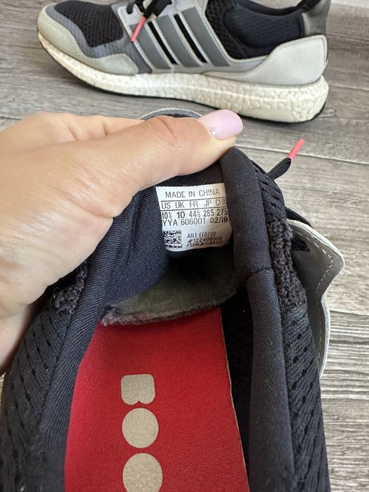 Кроссовки adidas 44р.