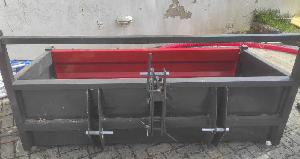 Caixa de carga basculante 1,80m nova